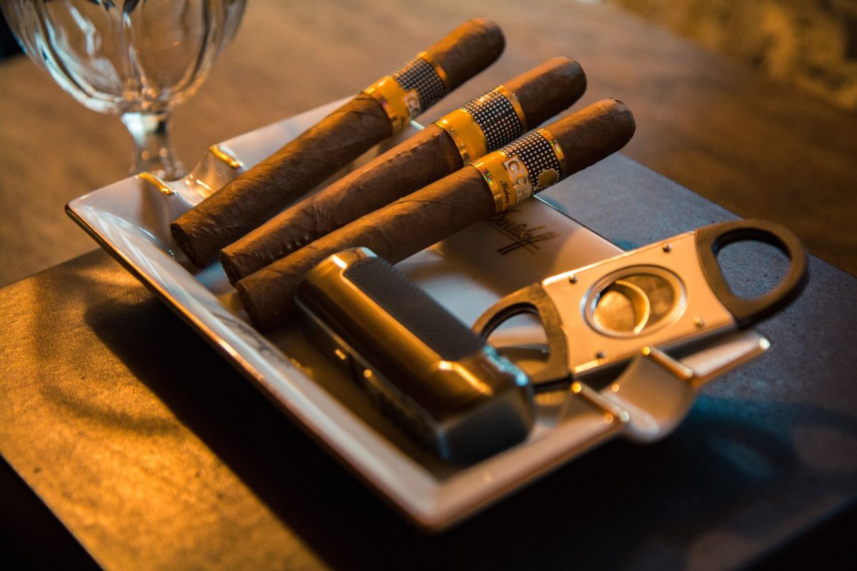 Photo of cigar tray